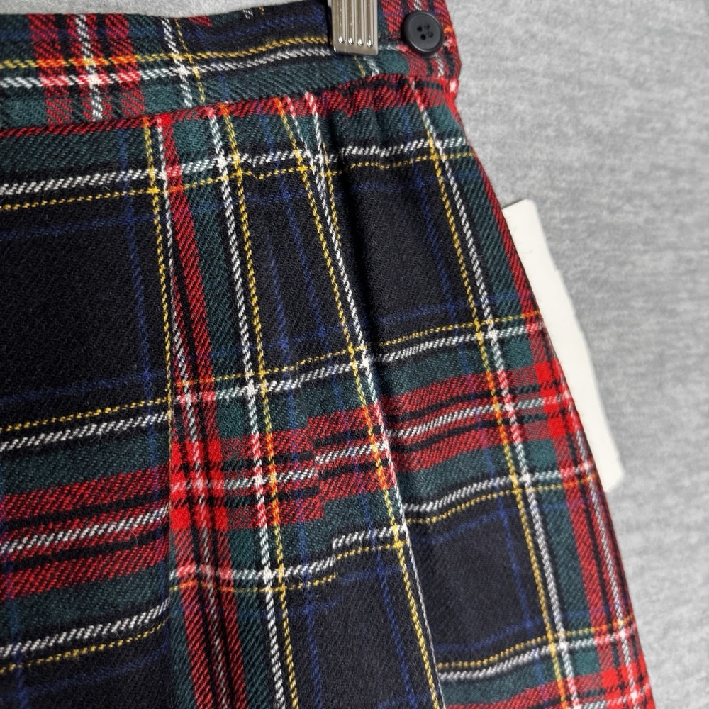 Classic Red & Black Plaid A-Line Skirt - Picture 2 of 10